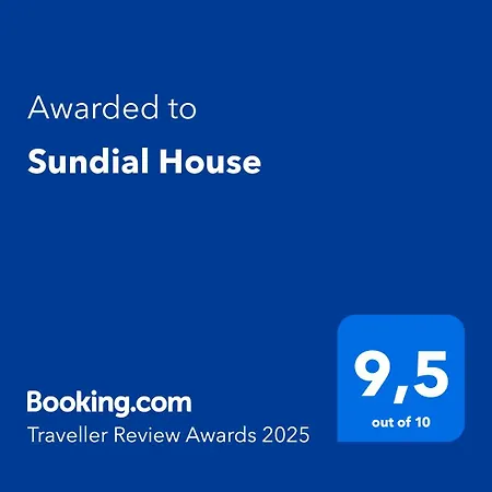 Sundial Apartment *