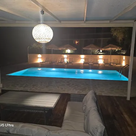 Sundial - Pool & Garden 公寓 Pouládes