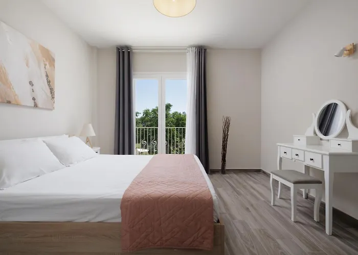 公寓 Sundial - Pool & Garden