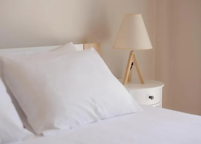 Sundial - Pool & Garden *