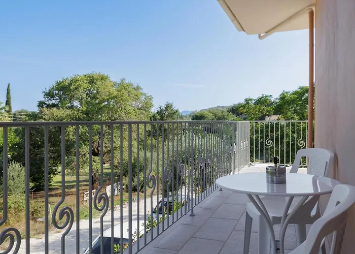 Sundial - Pool & Garden Pouládes