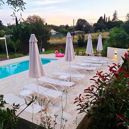 Apartament Sundial - Pool & Garden