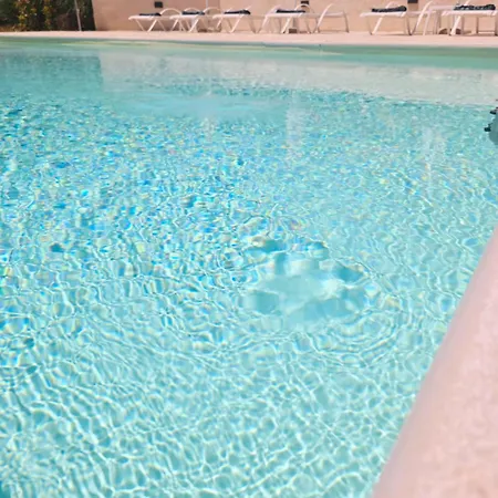 Sundial - Pool & Garden Apartamento *